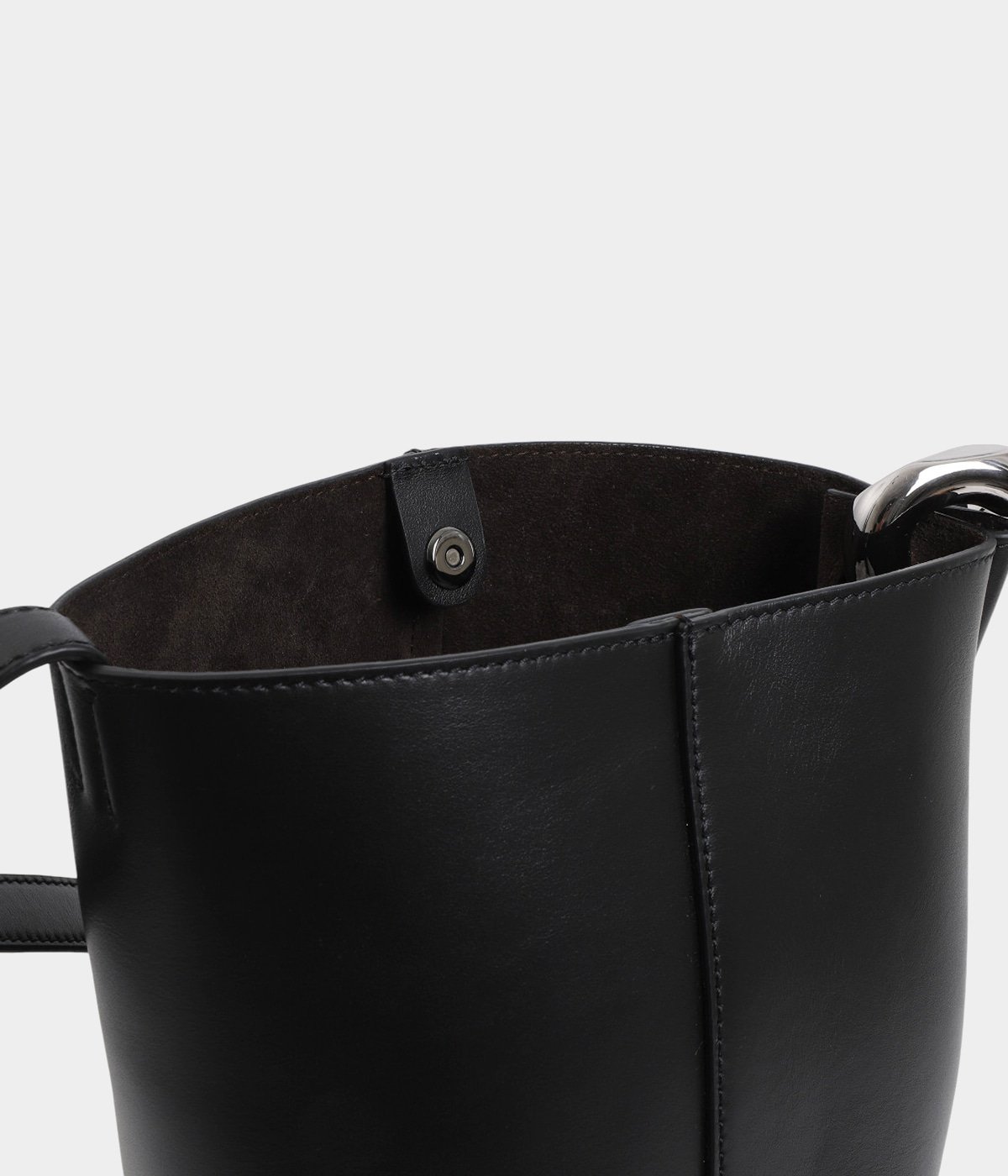 THE JWA CORNER SMALL BUCKET | JW ANDERSON(ジェイダブリュー