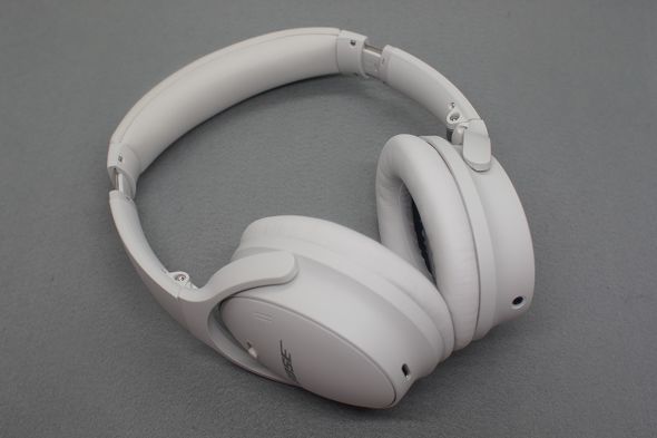 テレワーク時代に追い付いたBose「Quiet Comfort 45」 ダミーヘッドで