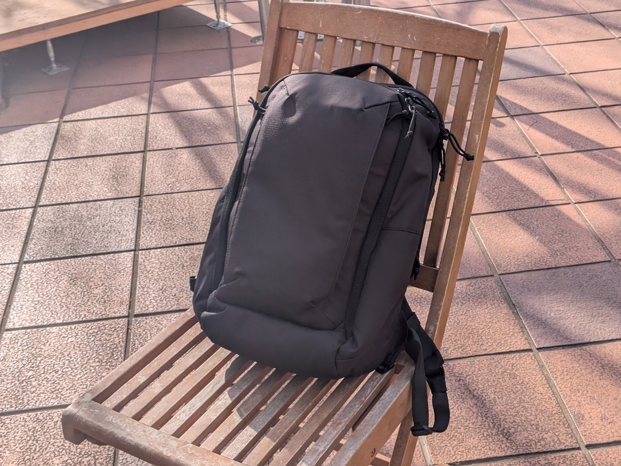 エレコムがYouTuberと共同開発したバックパック「MNL CITY PACK」を3