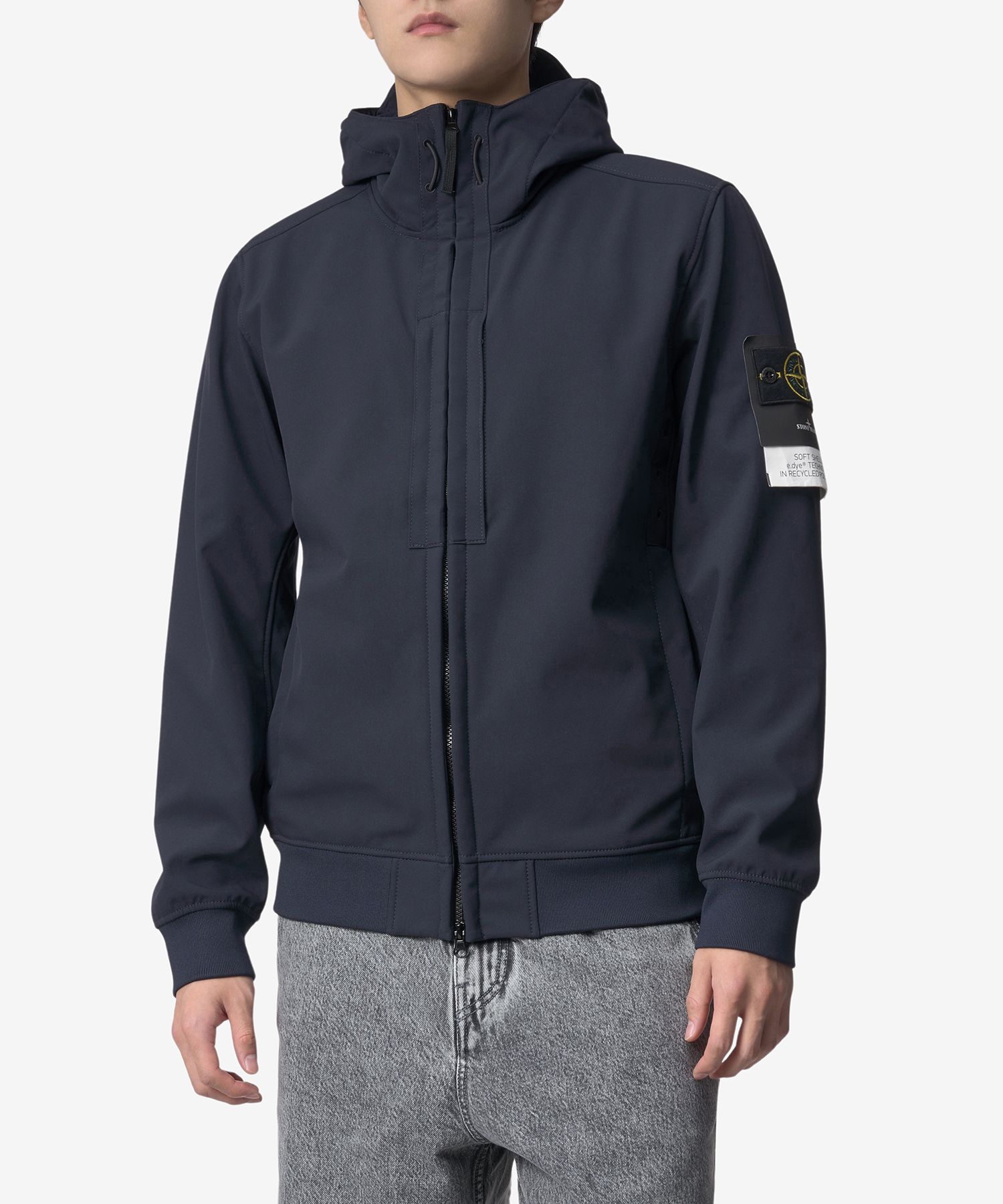 MUSINSA公式 | STONE ISLAND 男性ワッペンパッチソフトシェルフード