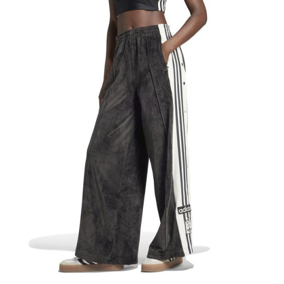 ADIDAS W ADIBREAK VELOUR TT】 │ 福岡PARCO-パルコ-
