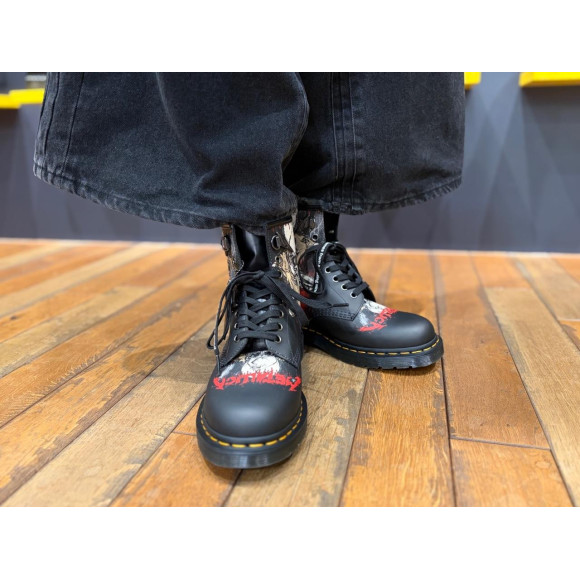 Dr.martens 新作 1460 METALLICA SKULL LIGHTENING 8 ホール ブーツ