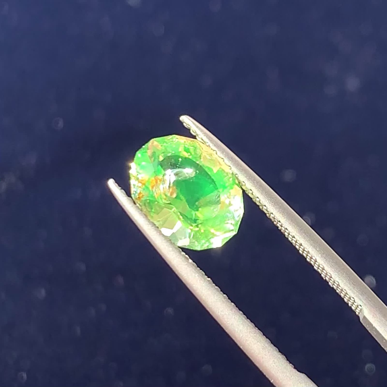 ハイアライトオパール(宝石名イエローグリーン コモン・オパール/別名