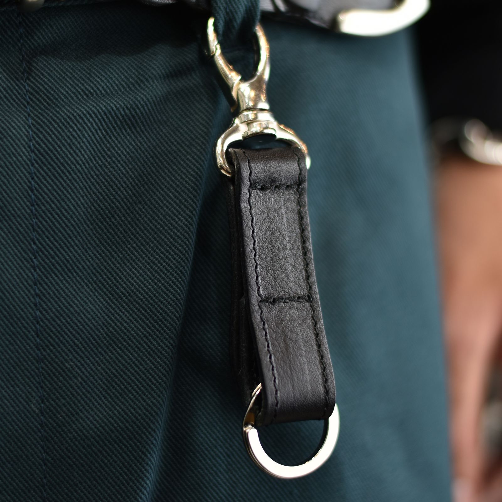 CALEE - SILVER STAR CONCHO LEATHER KEY RING (BLACK) / シルバー