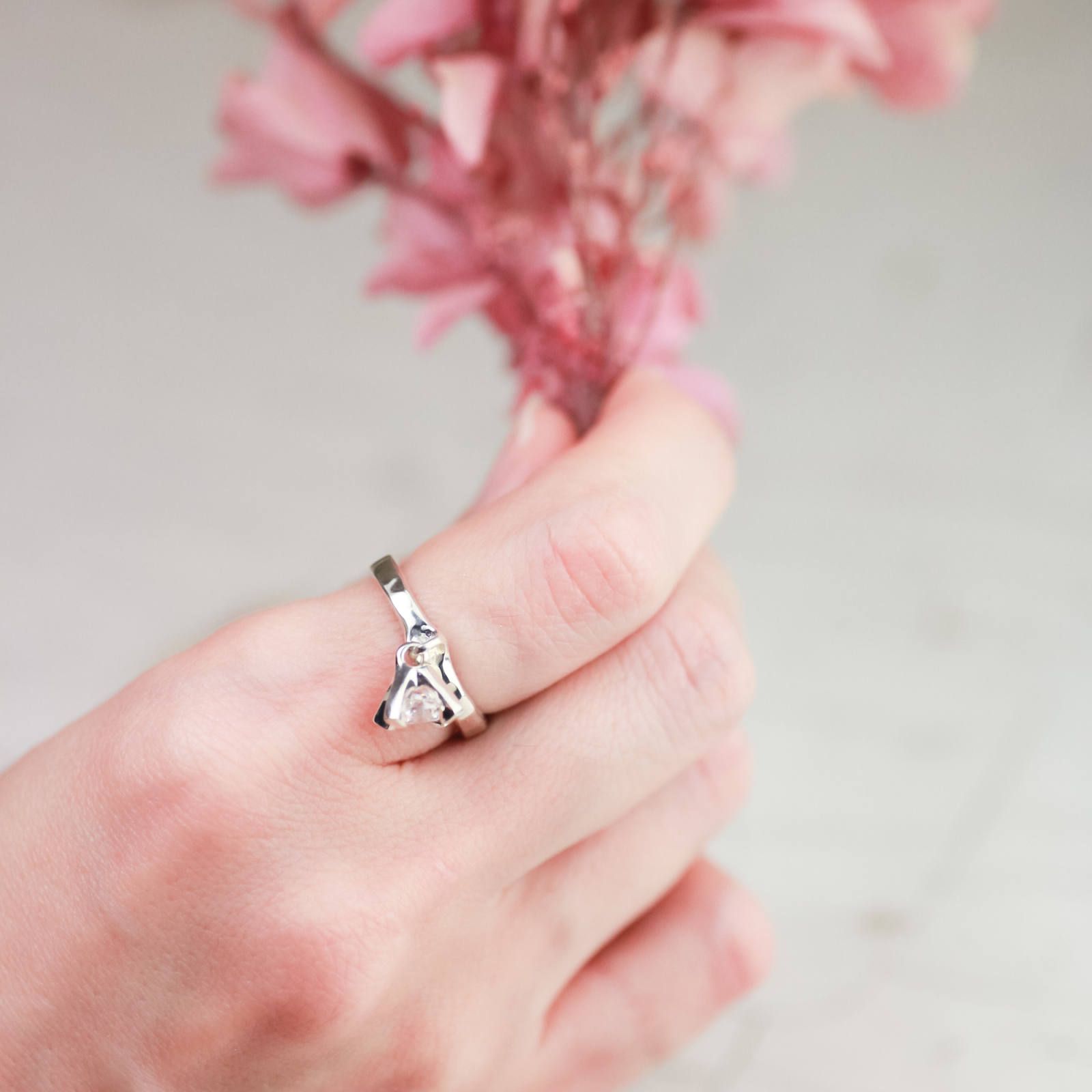 ES9wdkVg.jpg?width=768