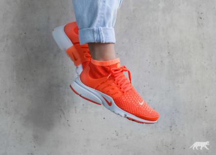 ナイキ エア プレスト ウルトラ フライニット 全8色 - スニーカーウォーズ