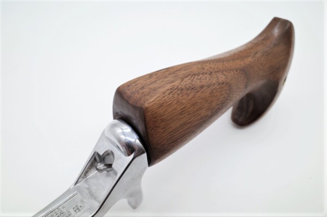 E-No Products『フィッシュテールグリップ/サムレスト』