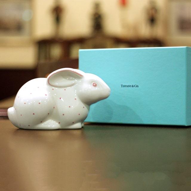 中古】【未使用品】Tiffany（ティファニー）ピンクラビット貯金箱（箱
