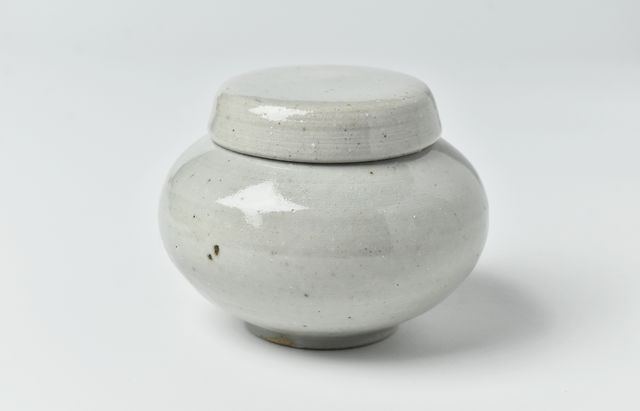 日高伸治 42B 青白磁小壺 ｜ 暮らしのうつわ花田 和食器 通販