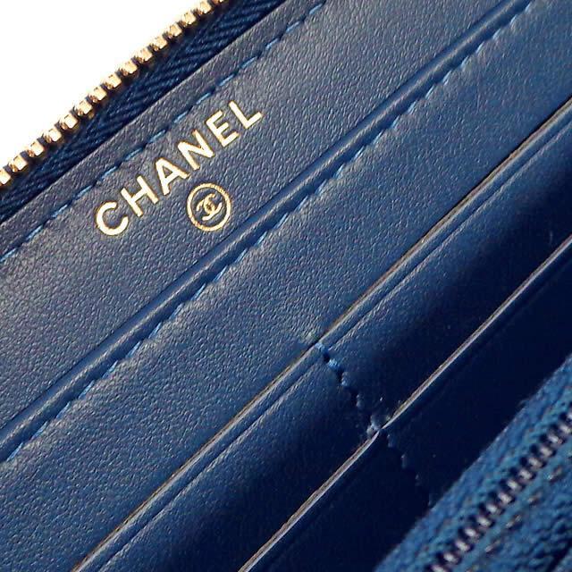 2019年 新作 CHANEL シャネル ドーヴィル スタッズロゴ ラウンド