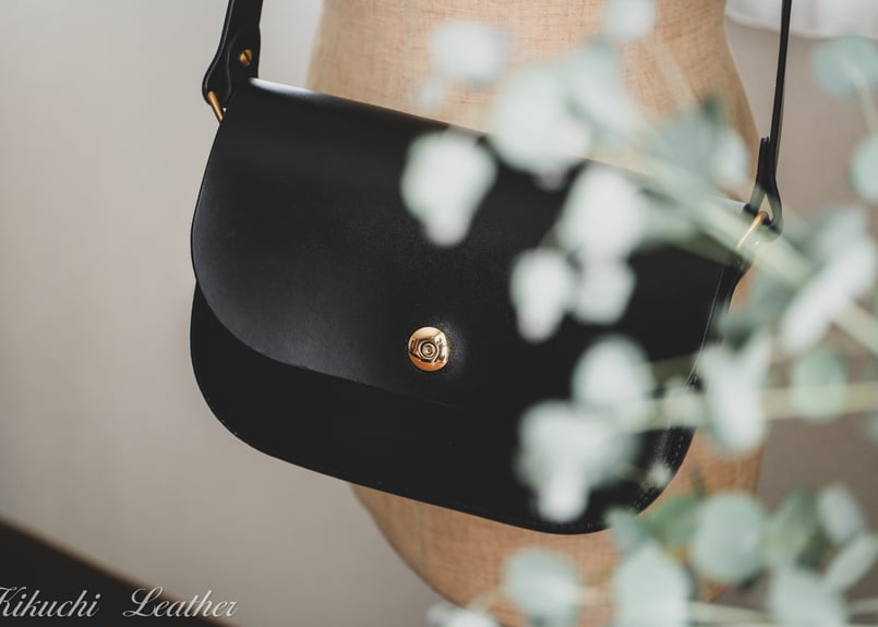 MIYABI》ハーフムーンショルダーバッグ 《3colors》 | KIKUCHI LEATHER