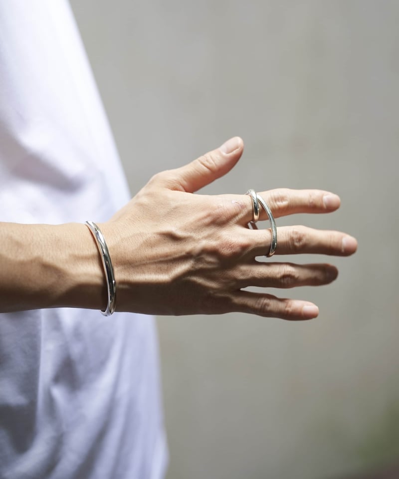OX JEWELRy Silver Curve Bangle | MB -there is a
