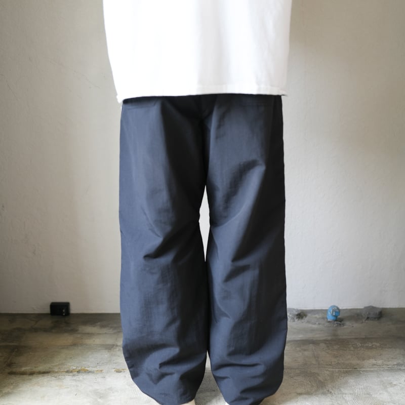 ACTIVE EASY PANTS NYLON RIPSTOP | UNSLACKS STORE