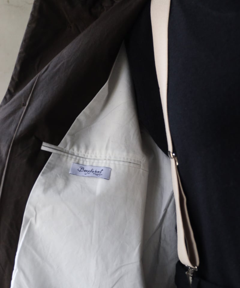 Bergfabel バーグファベル / LONG COAT WITH HOODコート / B