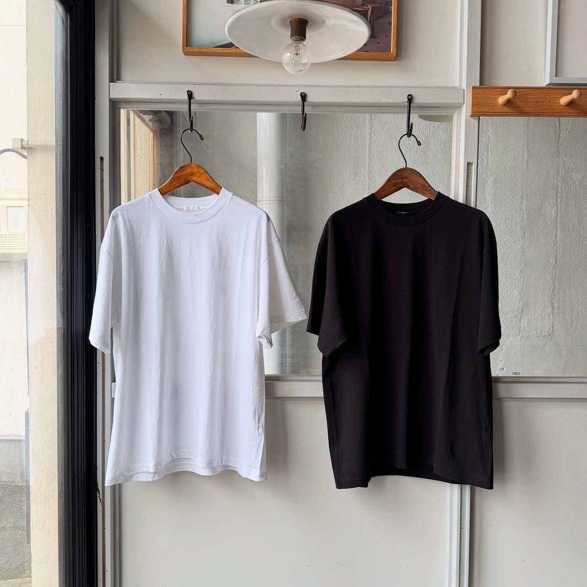 COMOLI コットンジャージ 半袖Tシャツ | Less Higashikawa