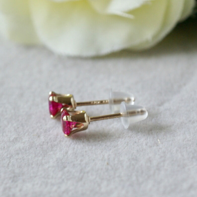 Handmade】合成ルビー スタッドピアス 14kゴールドフィルド製 4mm