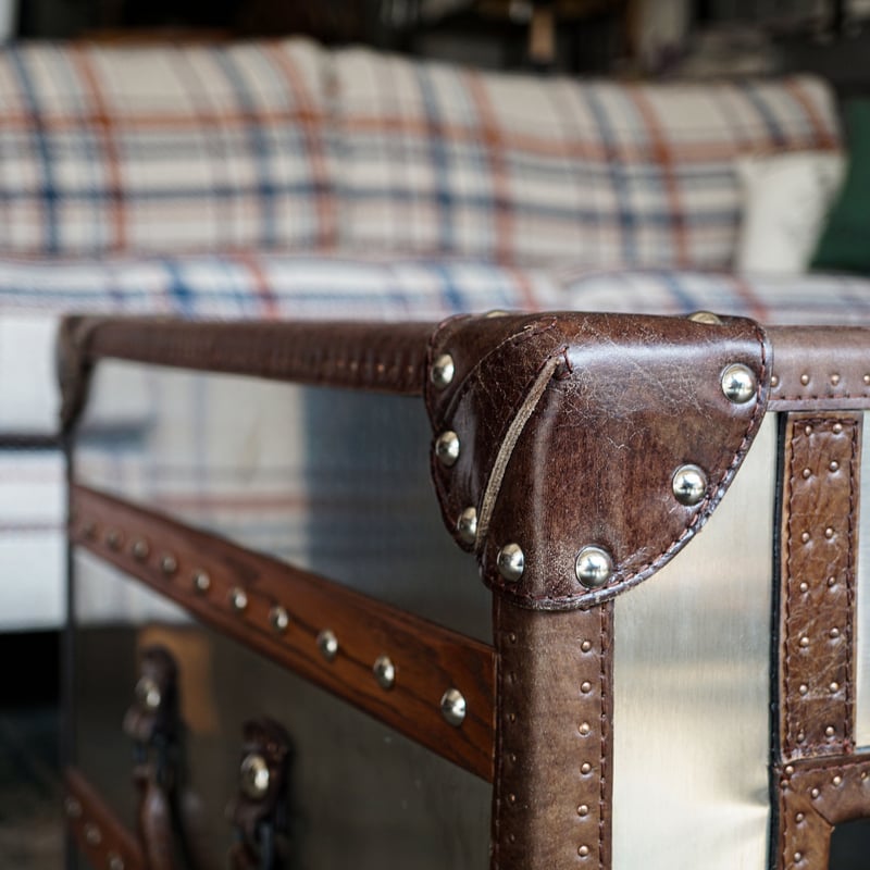 SLAB SMALL COFFEE TABLE / HALO | GENERAL STORE