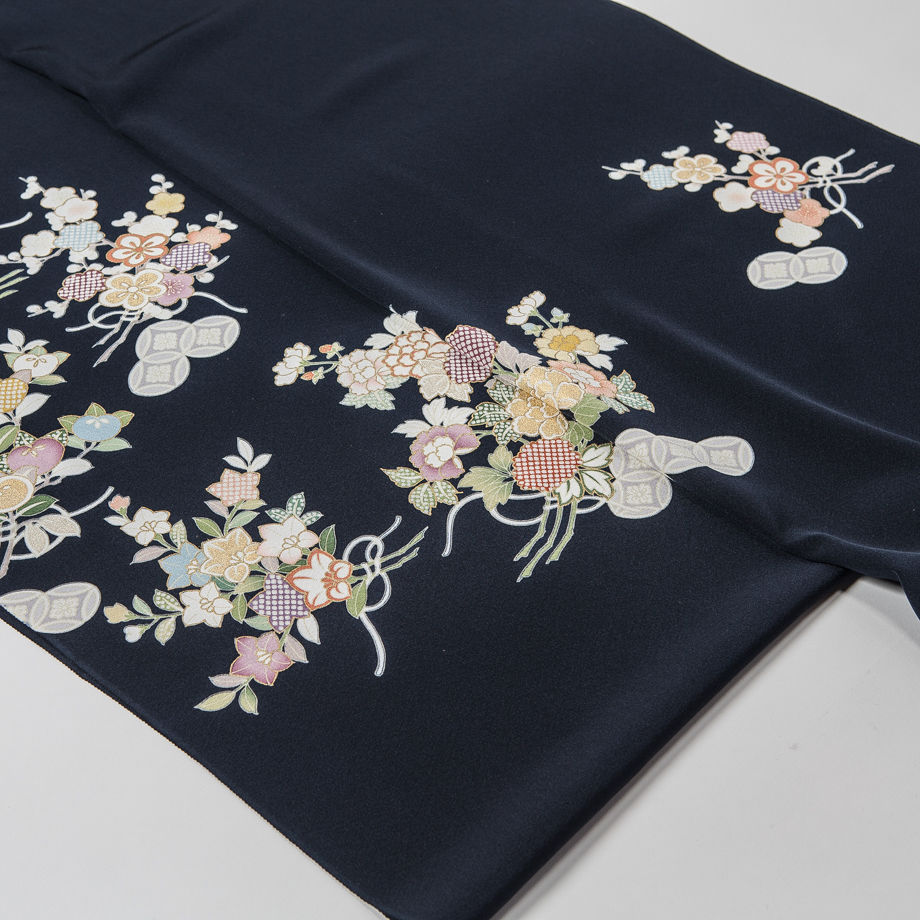 草花文の京友禅附下 金駒繍（きんこまぬい） 浜ちりめん お仕立代込み