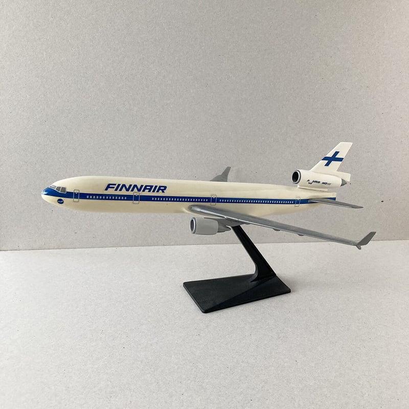 Finnair Airplanes model MD-11 | retro number