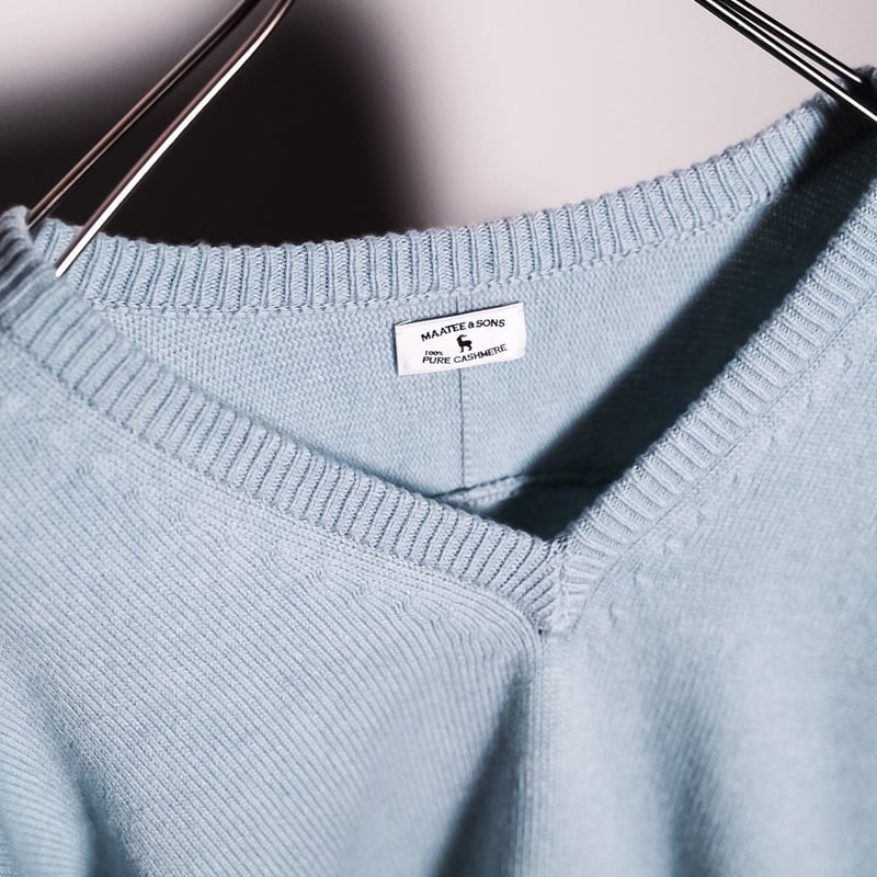 MAATEE&SONS ド度詰めCASHMERE V/N SWEATER | MusterWerk