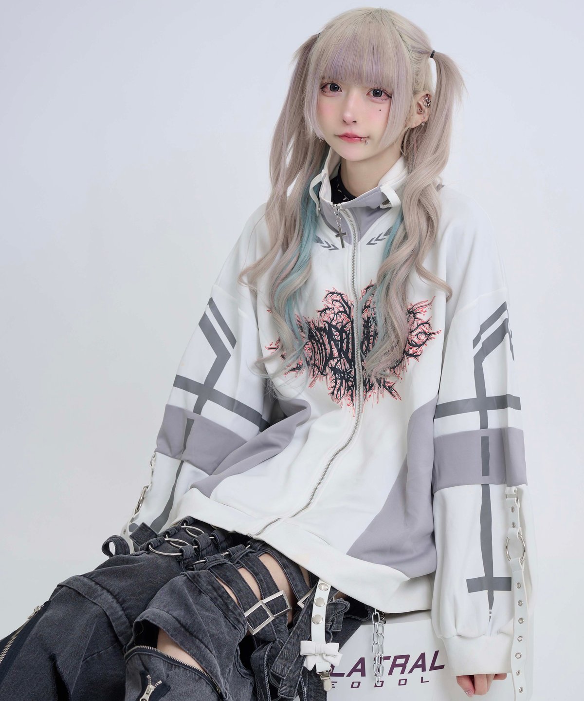 近未来メタルジャージ》WHITE❤︎再販❤︎ | HIDOLATRAL THEODOL