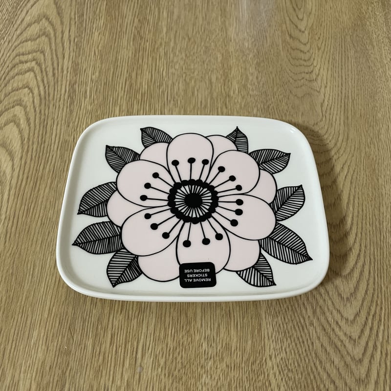 新品】マリメッコ marimekko ケスティト Kestit ストックマン限定 for S
