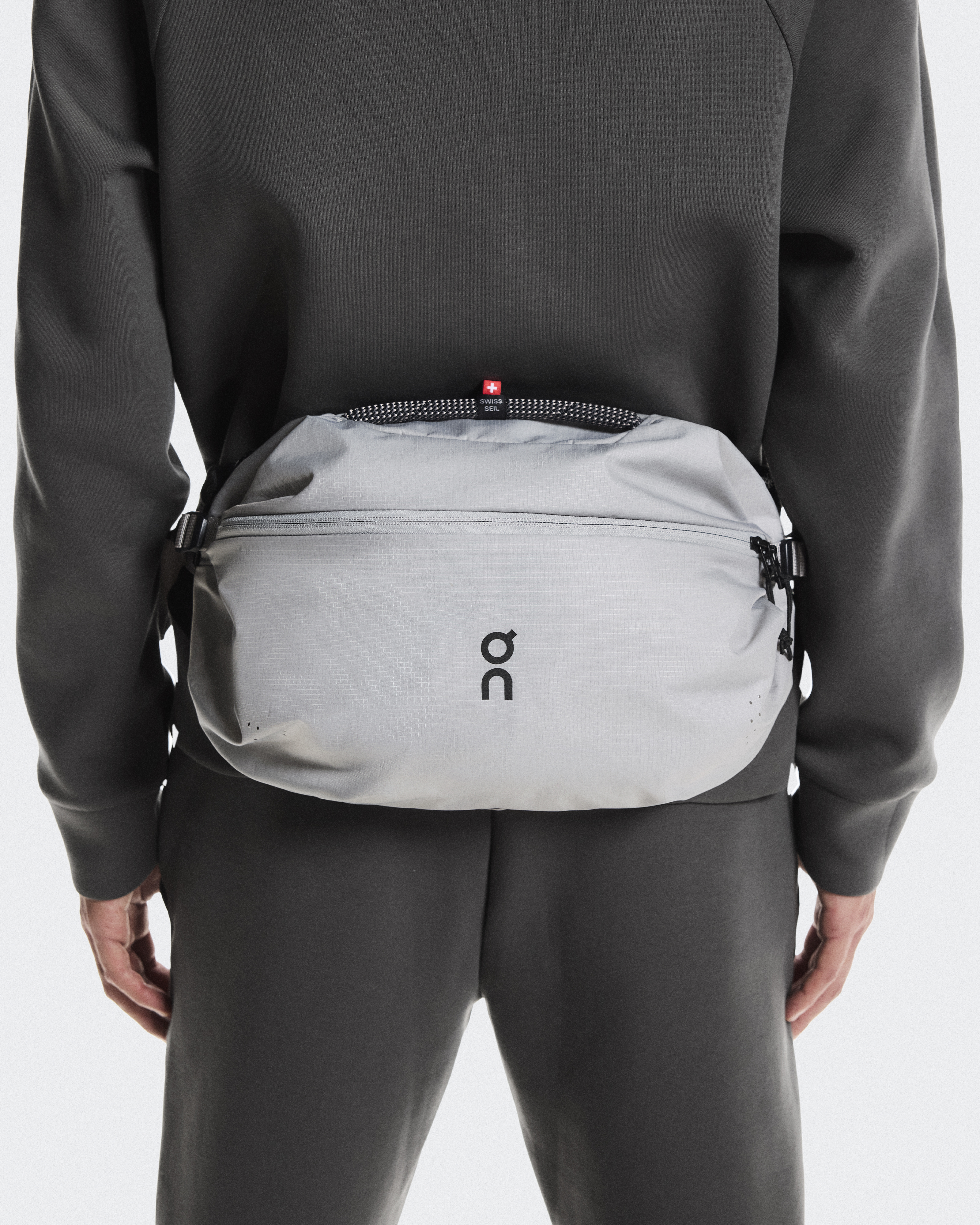 Sling Pack 9L | Grey & Black | On United States