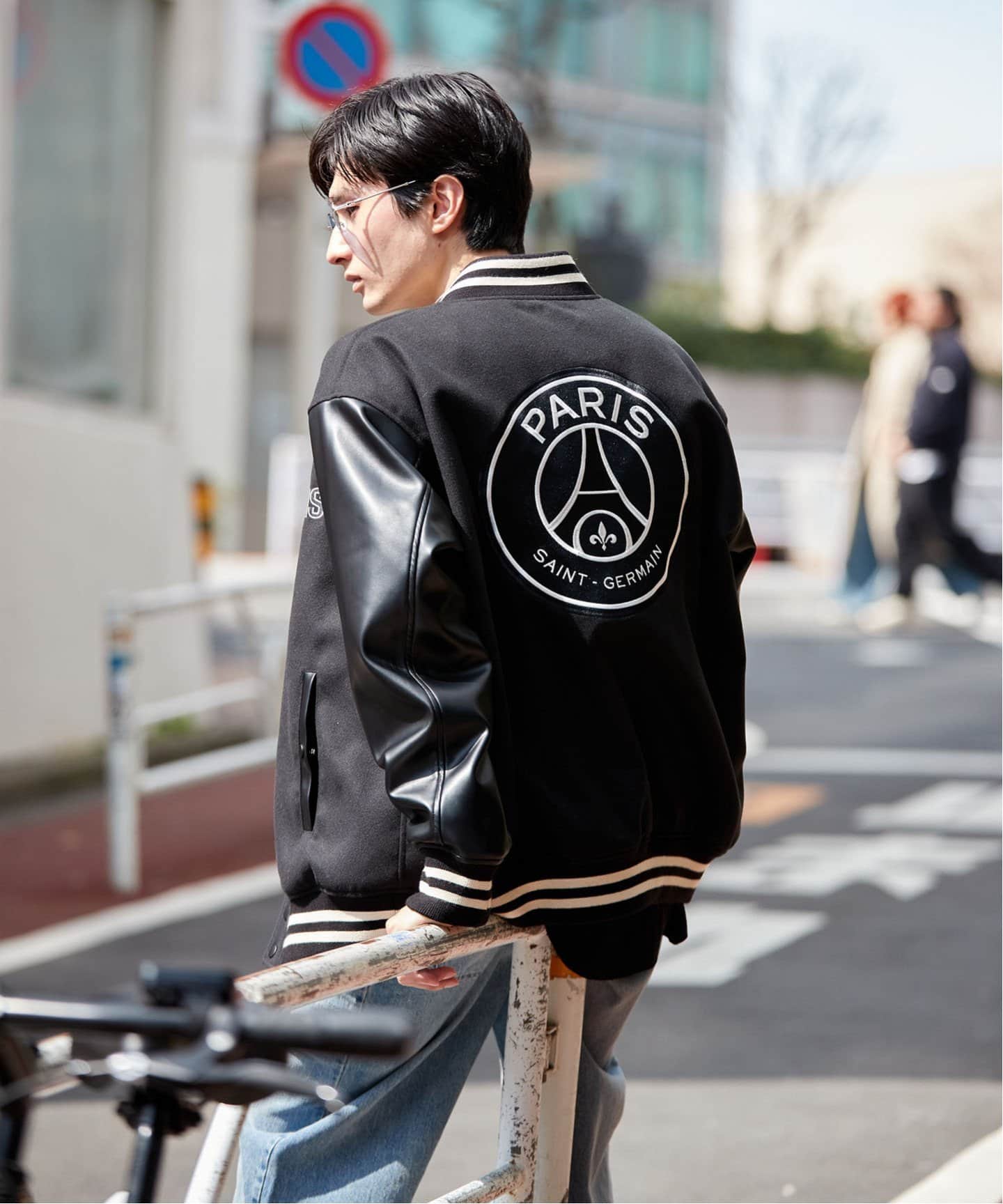 Paris Saint-Germain / パリ・サン＝ジェルマン】PSG VARSITY JACKET