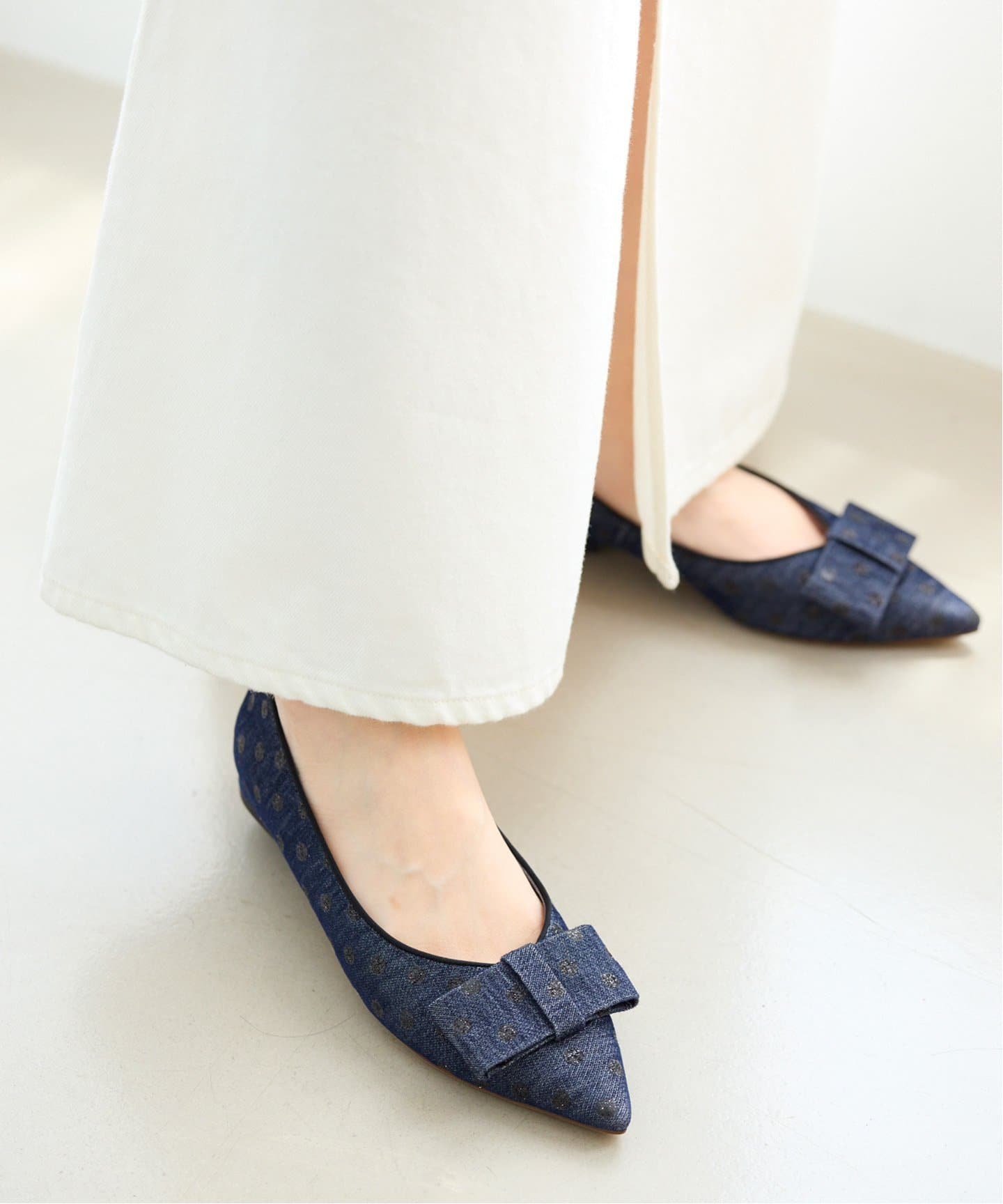 ポインテッドプレートリボンフラット（フラットシューズ）｜LE TALON