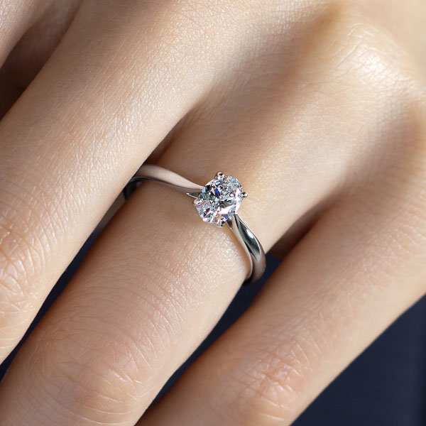 PT950 シンシア オーバルカット ソリティア リング 0.5ct｜婚約指輪