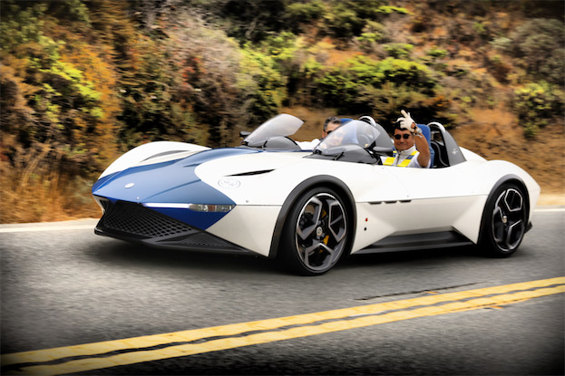 ペブルビーチ・コンクールで注目の的！Ken Okuyama Carsの「バード