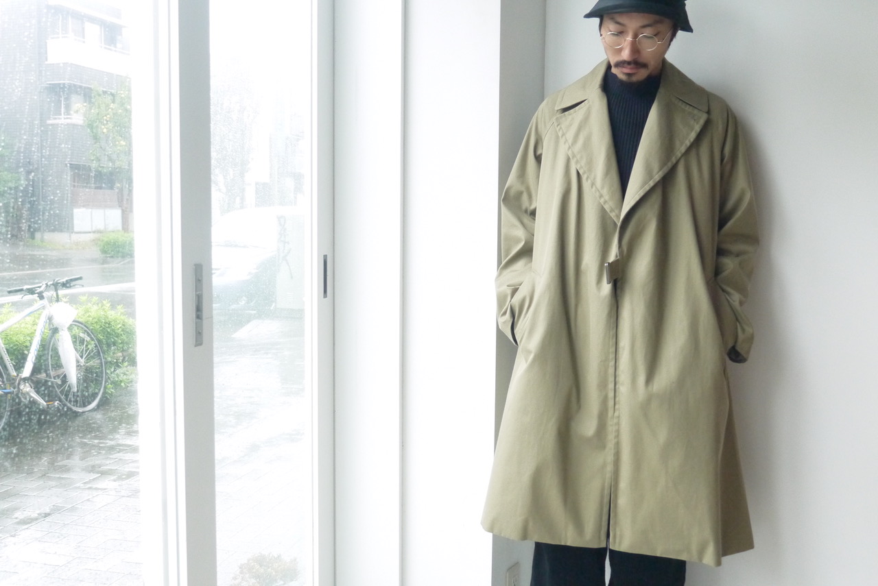 COMOLI COTTON GABARDIN TIELOCKEN COAT — TF Blog