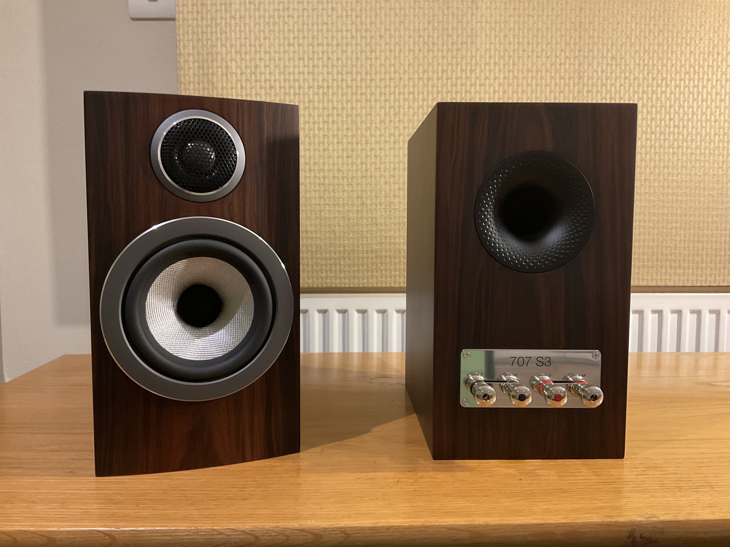Stand By Me - Incredible Stand Mount Speakers from Bowers
