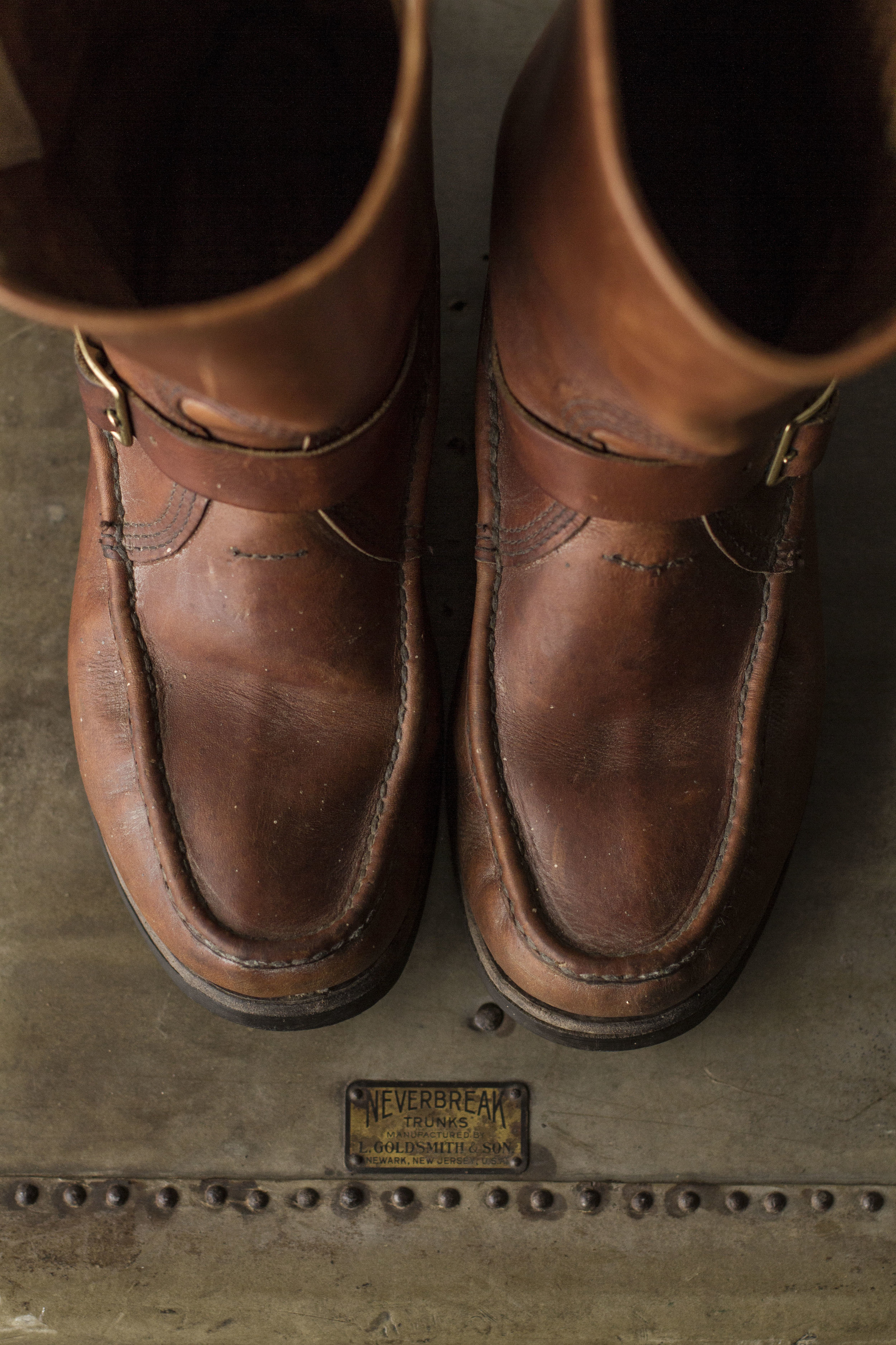 RUSSELL MOCCASIN CAVALIER — Velour