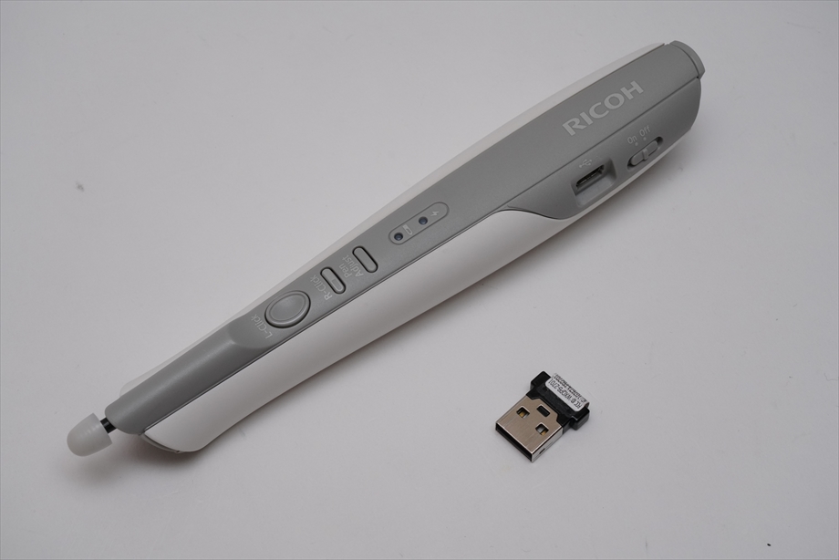 PC-Webzine - リコー「RICOH PJ WX4152NI」壁ピタ設置、電子黒板、PC4