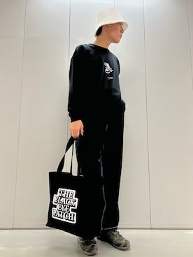BlackEyePatchのトートバッグを使ったメンズ人気ファッション
