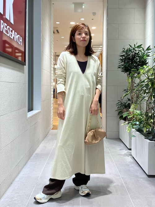 セール】『MADE IN JAPAN』Vネックロングワンピース（ワンピース