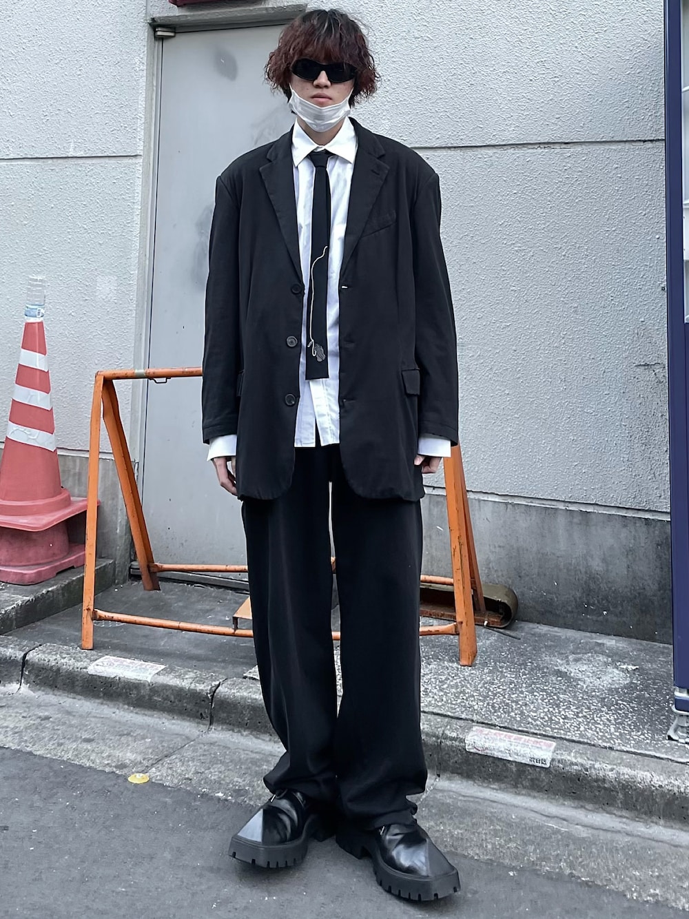 BALENCIAGAのドレスシューズを使った人気ファッションコーディネート