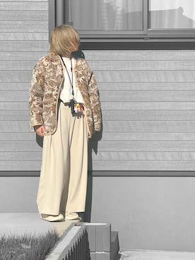 配色パイピングペイズリー柄ジャケットを使った人気ファッション
