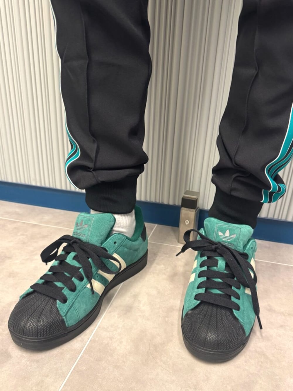 リバプールFC テラスアイコン トラックトップ、リバプールFC テラス