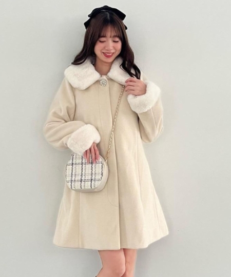 7wayファー×ビジューコート/MAJESTIC LEGON(マジェスティックレゴン