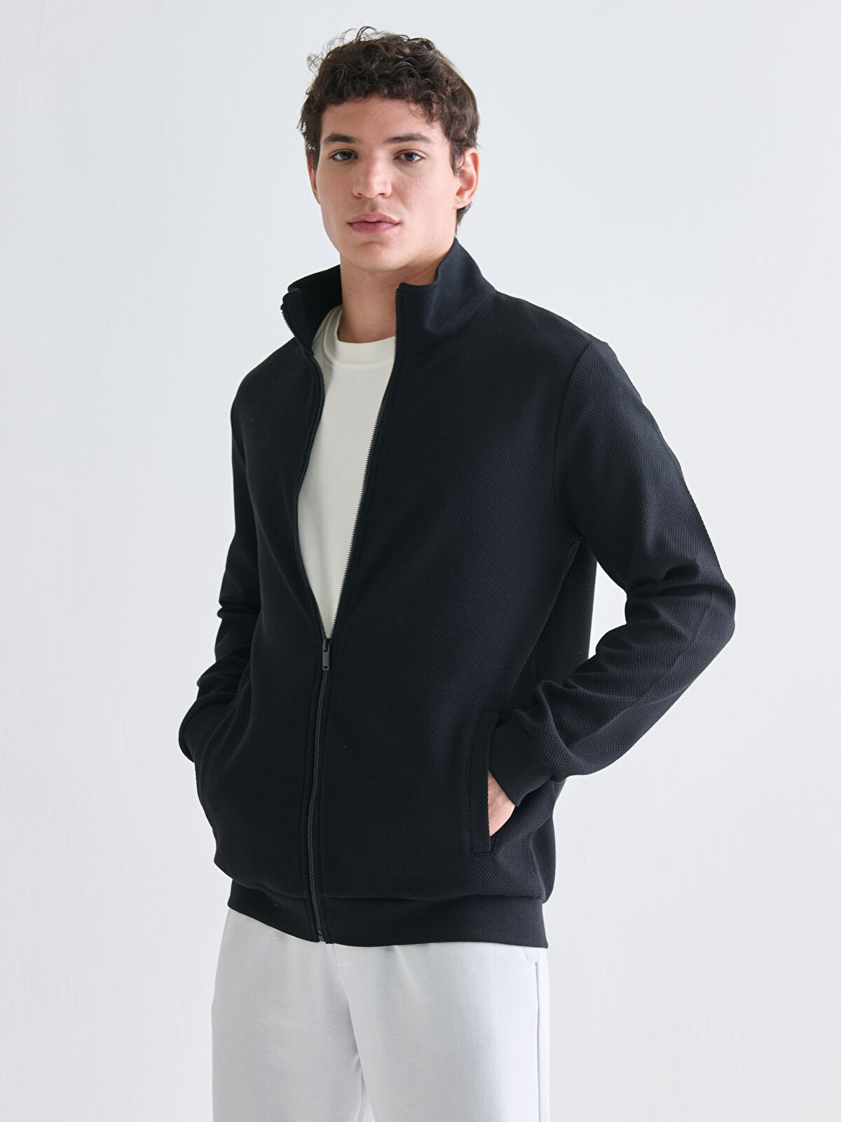 XSIDE Siyah Dik Yaka Uzun Kollu Erkek Fermuarlı Sweatshirt