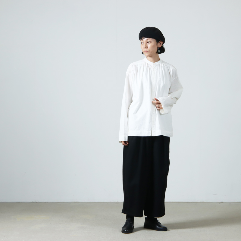 Veritecoeur (ヴェリテクール) シュリンクギャザーシャツ