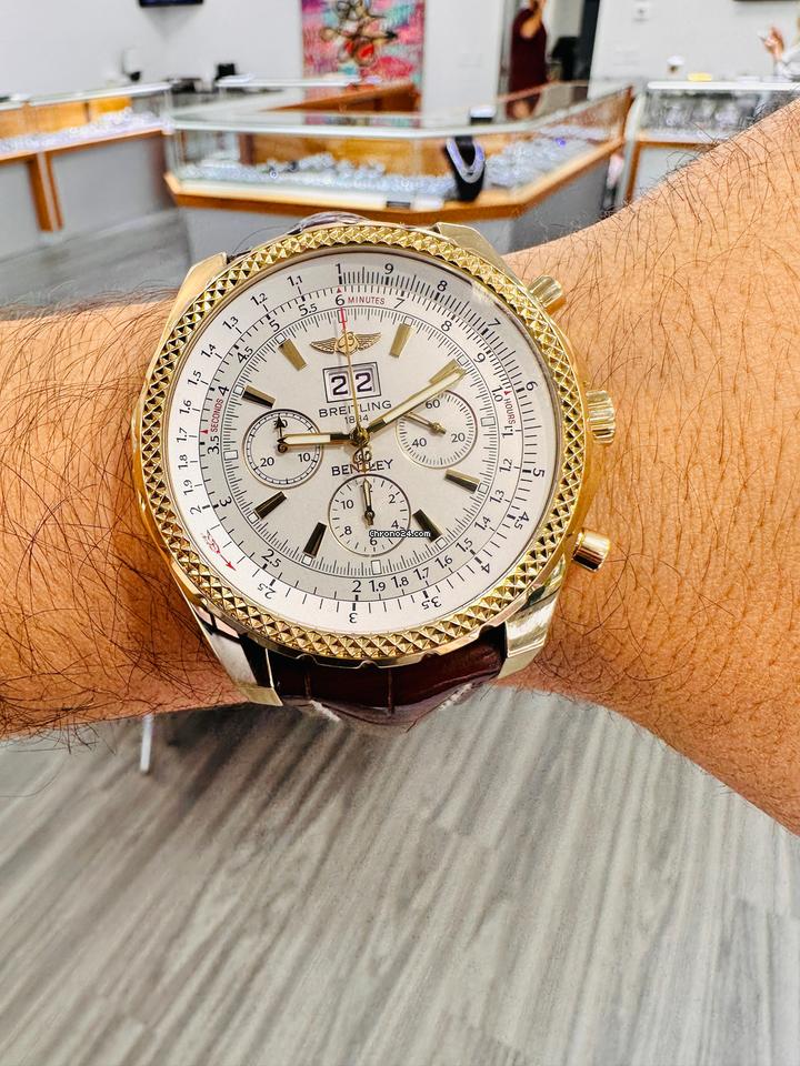 Breitling Bentley 6.75 Silver Dial Yellow Gold Case 48.7mm for