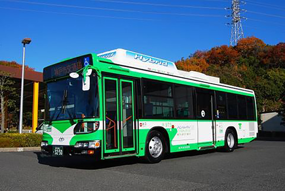 方向幕が営業所単位で違う!? 多彩な神戸市営バスの方向幕を解説 - バス