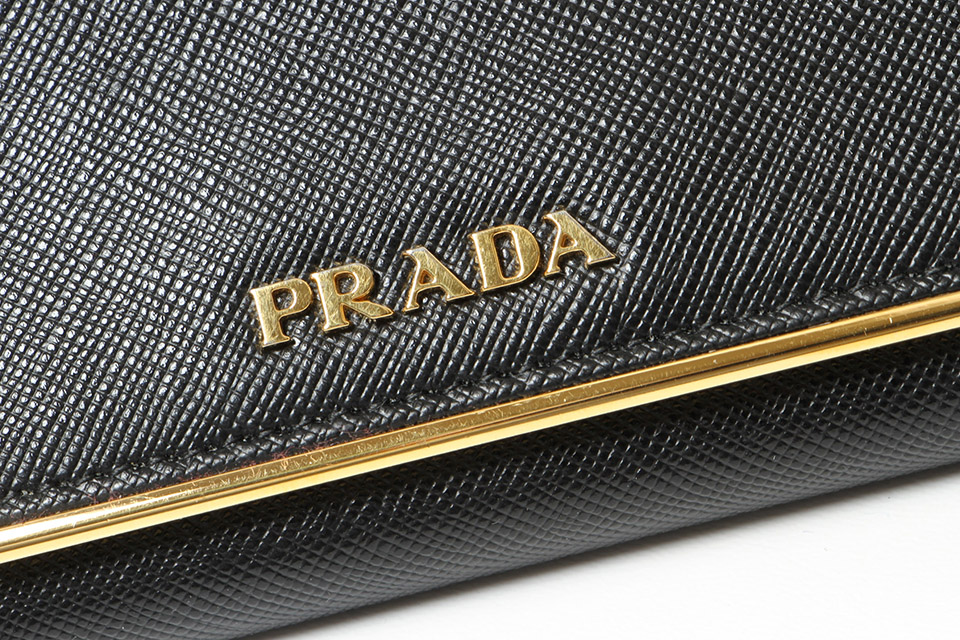 ファスナー長財布 レザー サフィアーノ 黒 ブラック ゴールド金具