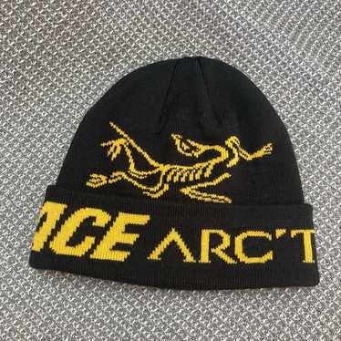 Palace arcteryx beanie - Gem