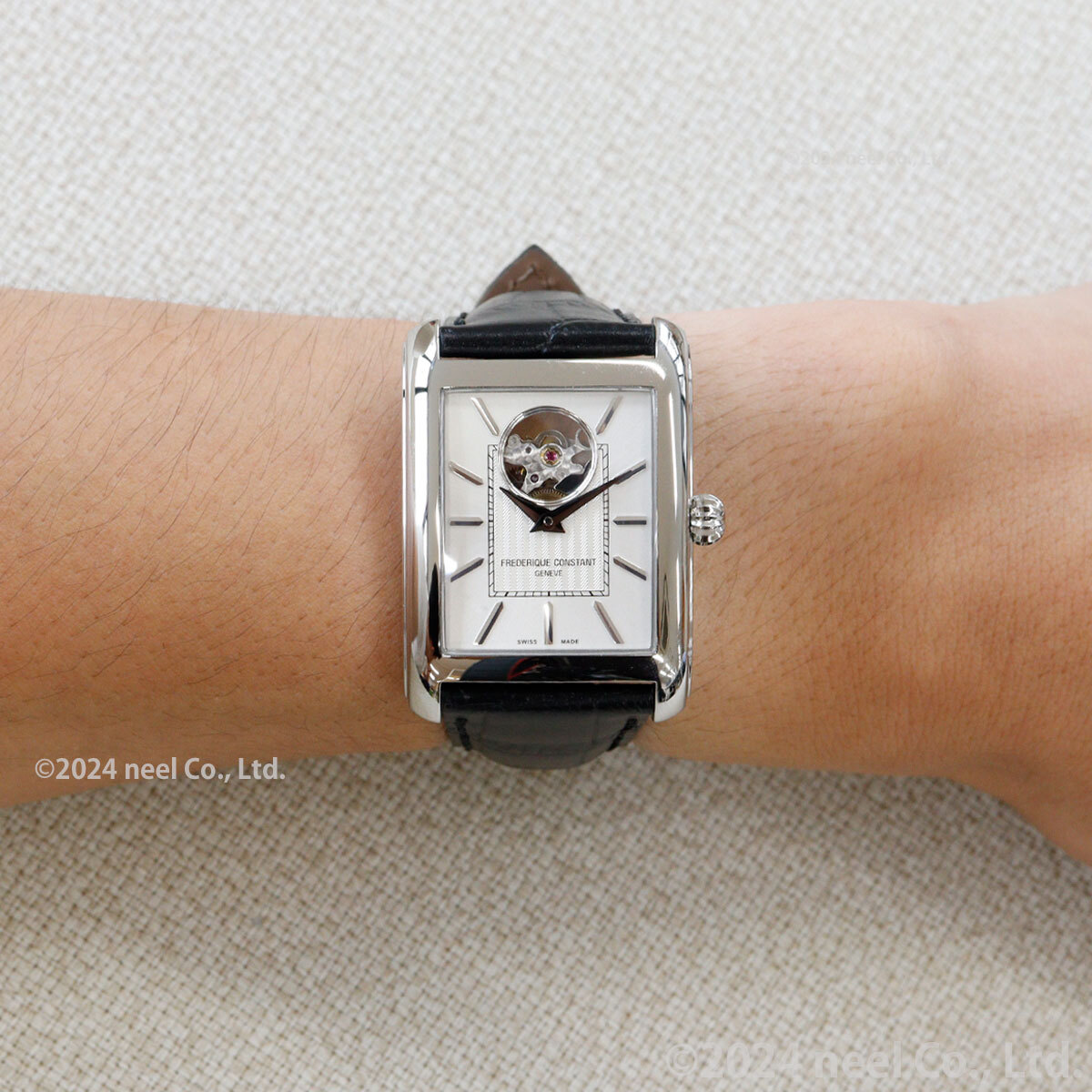 フレデリック・コンスタント FREDERIQUE CONSTANT クラシック カレ
