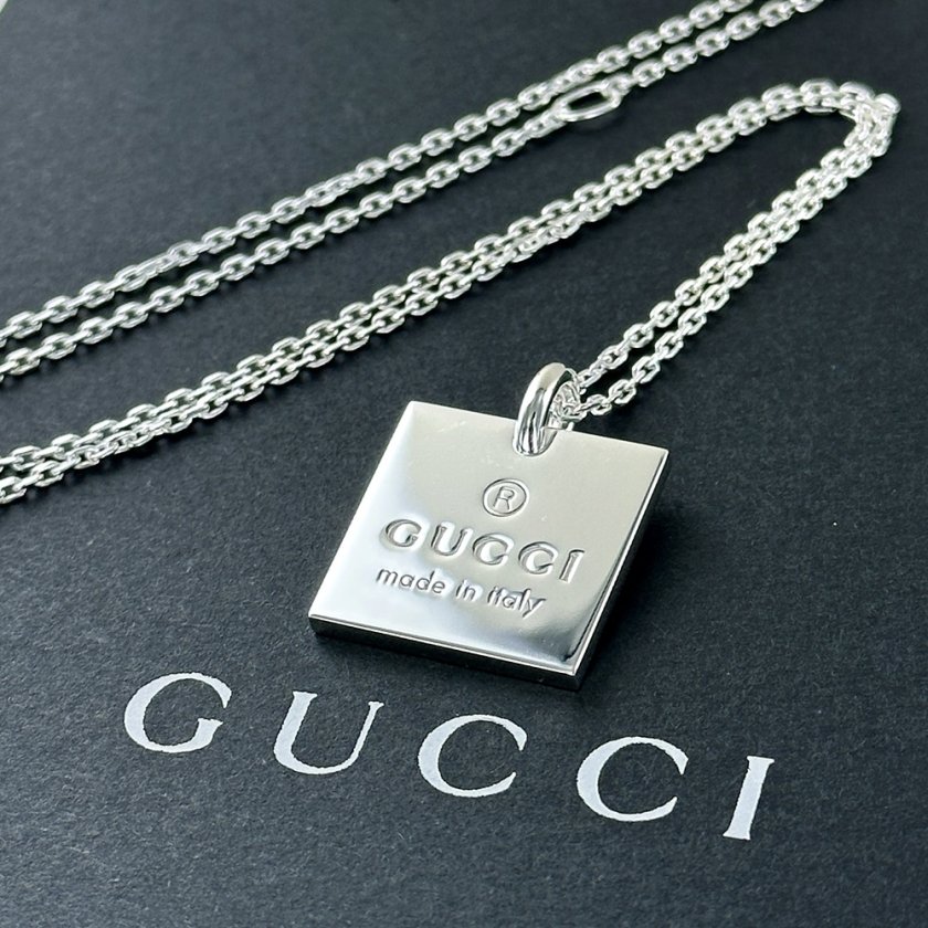 GUCCI グッチ ネックレス メンズ 父の日 レディース 母の日 シルバー