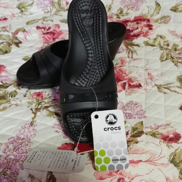 crocs - 新品! 未使用 クロックス ササリー / ウェッジソール サンダル
